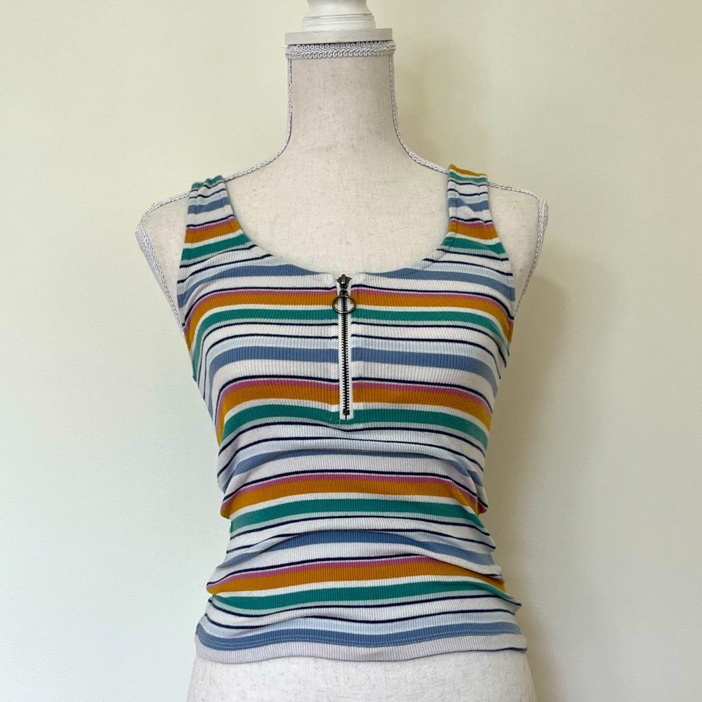 Fun multicolored tank top with a zipper